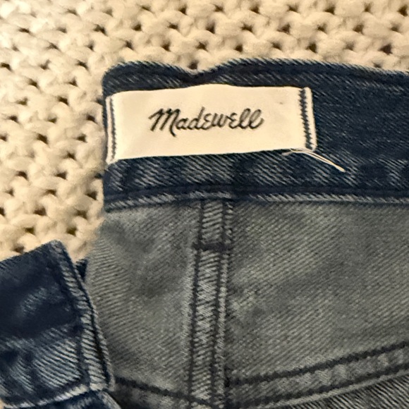 Madewell Low- Slung Baggy Jeans with darker blue stipe on side - Picture 4 of 6